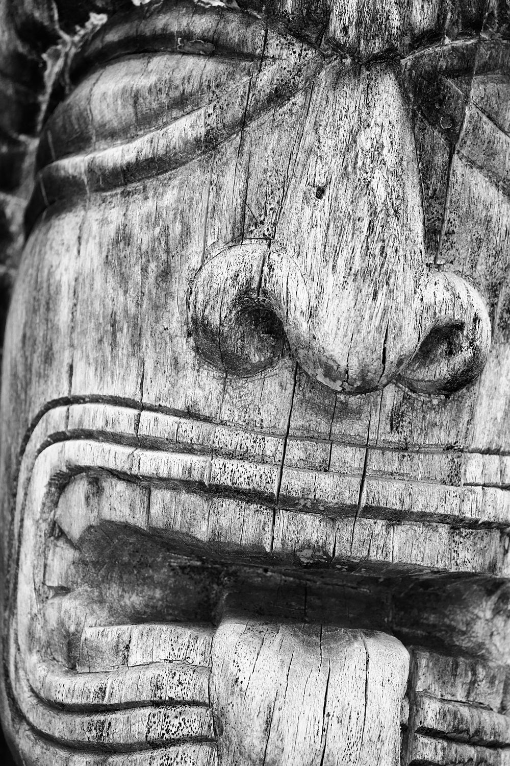 Tiki B&W