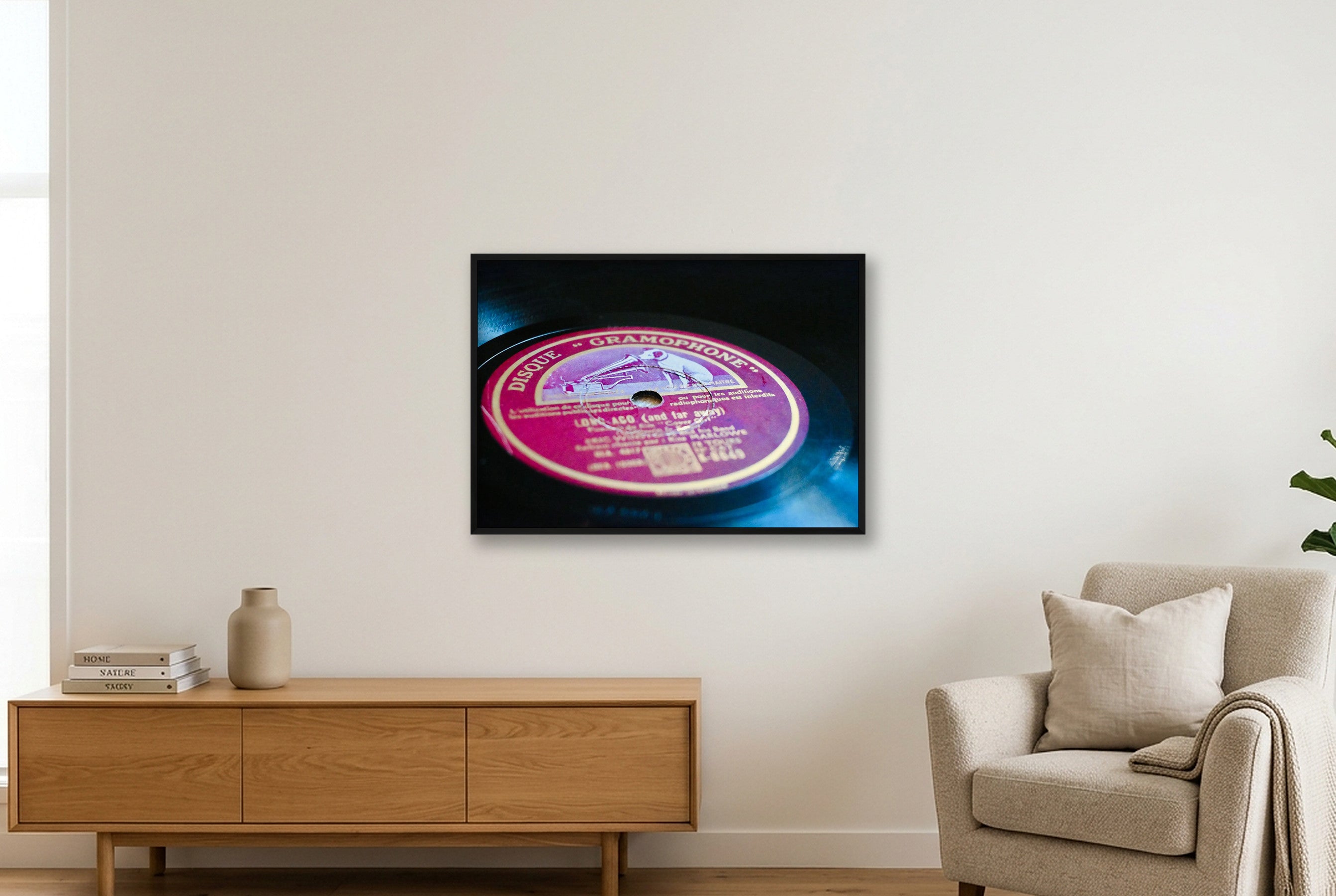 Disque Gramophone — 100×70cm, 39×28" Black Frame