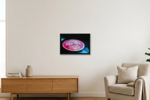 Disque Gramophone — 45×30cm, 18×12" Black Frame