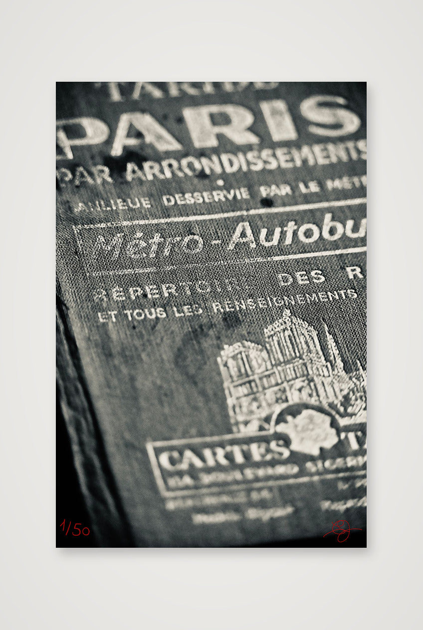 Taride Paris B&W — 30×45cm, 12×18" Print only