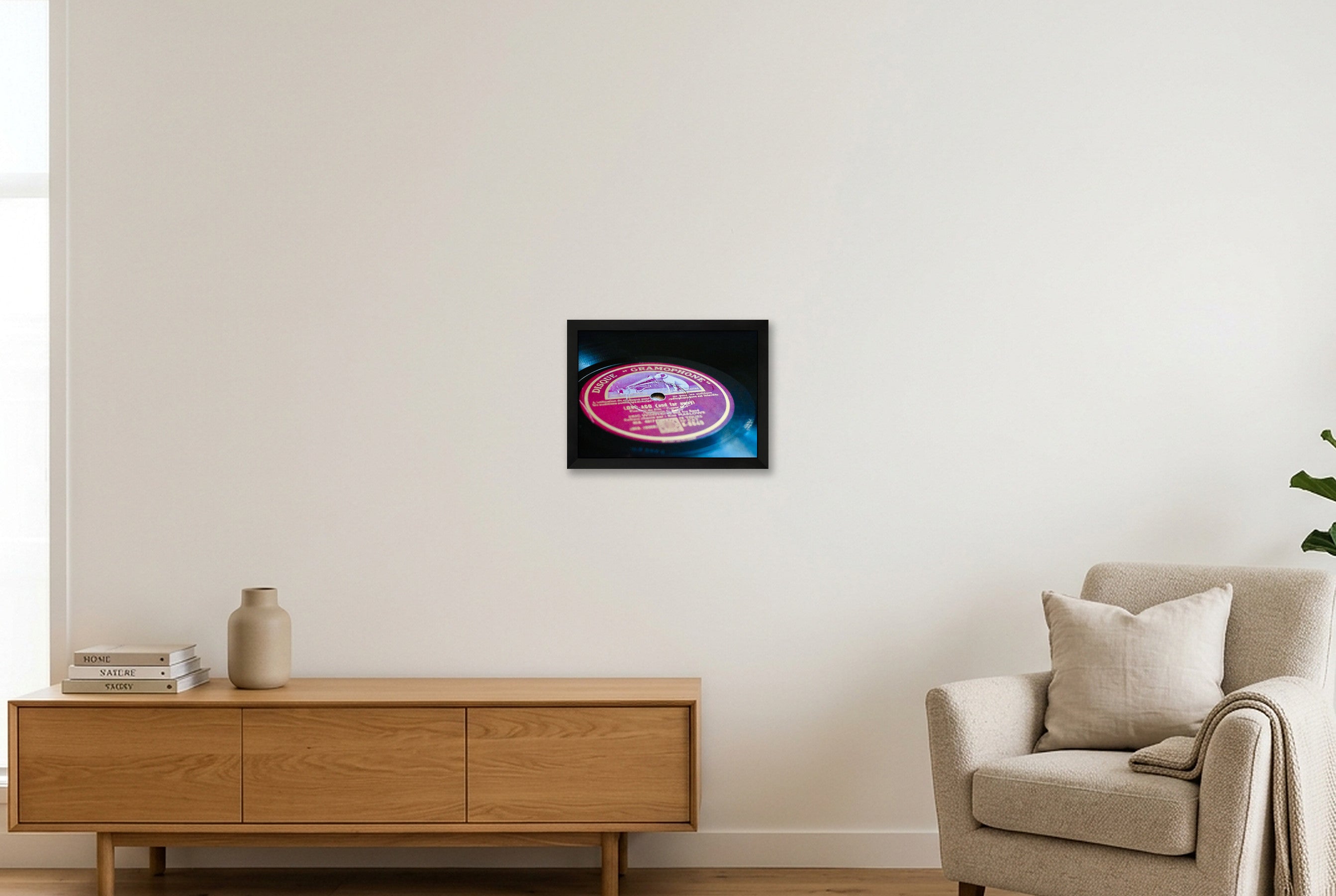 Disque Gramophone — A4 (30×21cm, 12×8") Black Frame