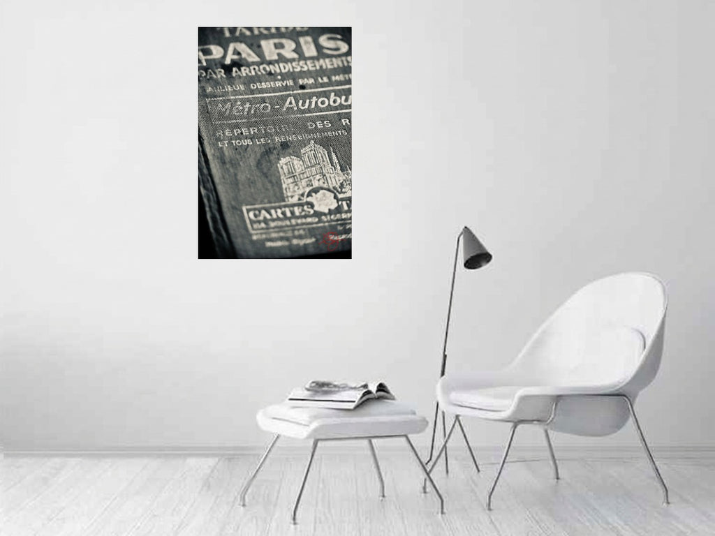 Taride Paris B&W