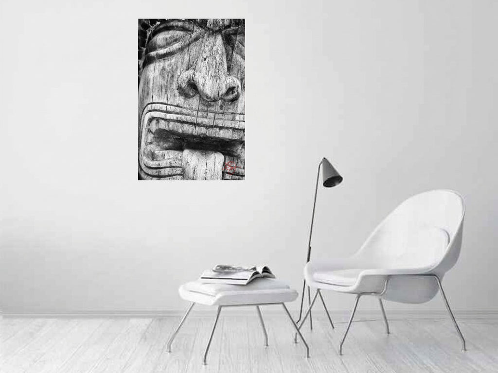 Tiki B&W