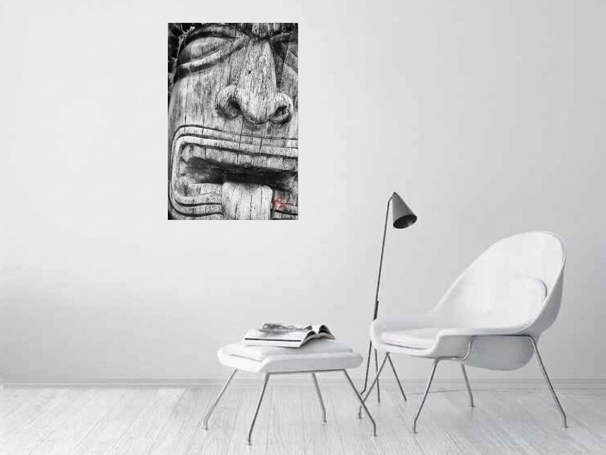 Tiki B&W