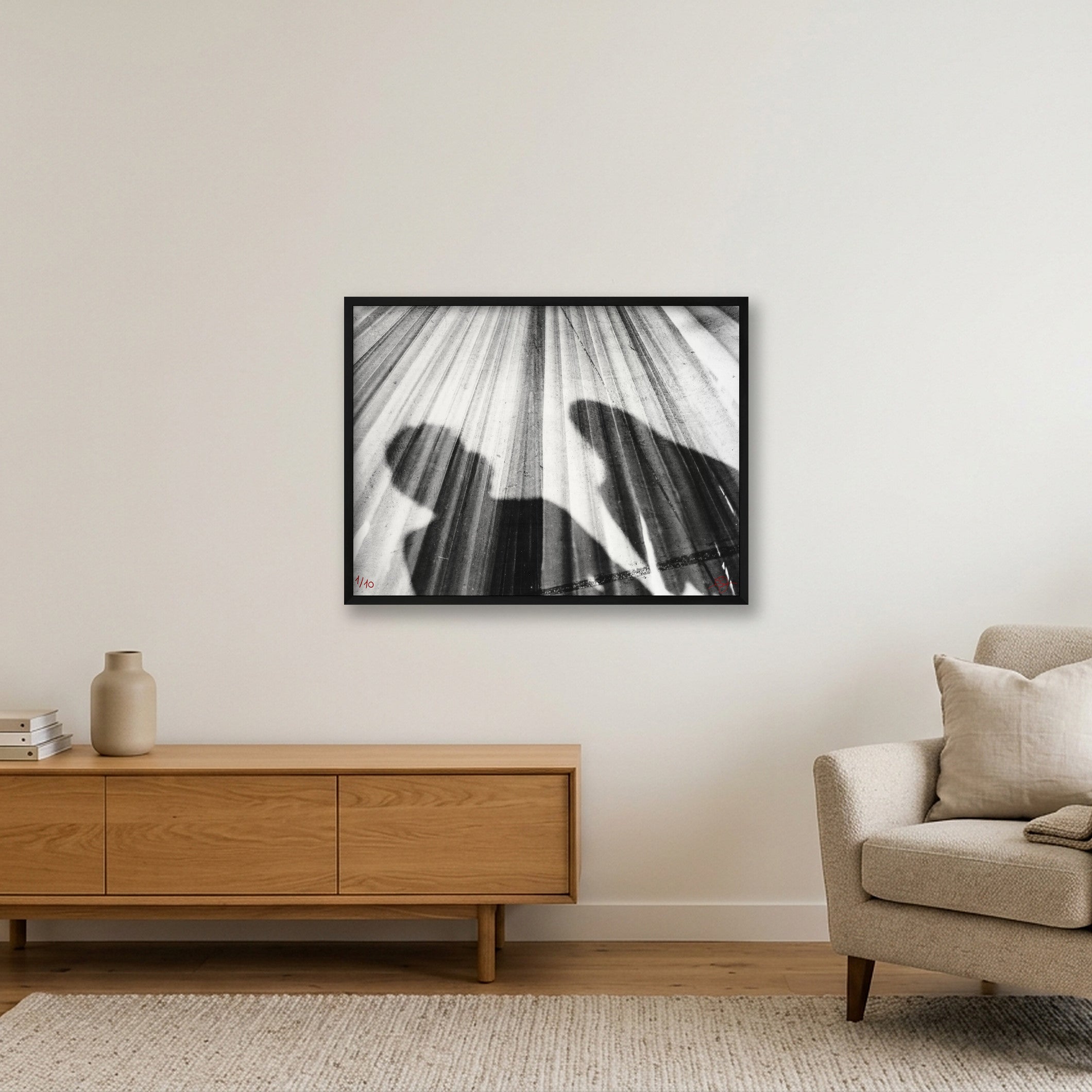 Sandwich — 80×60cm, 31×24" Black Frame