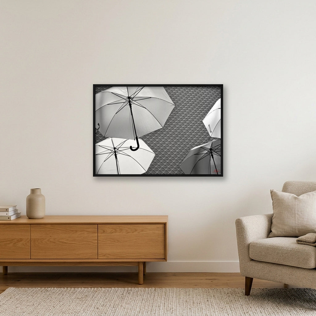 Parapluies B&W — 100×70cm, 39×28" Black Frame