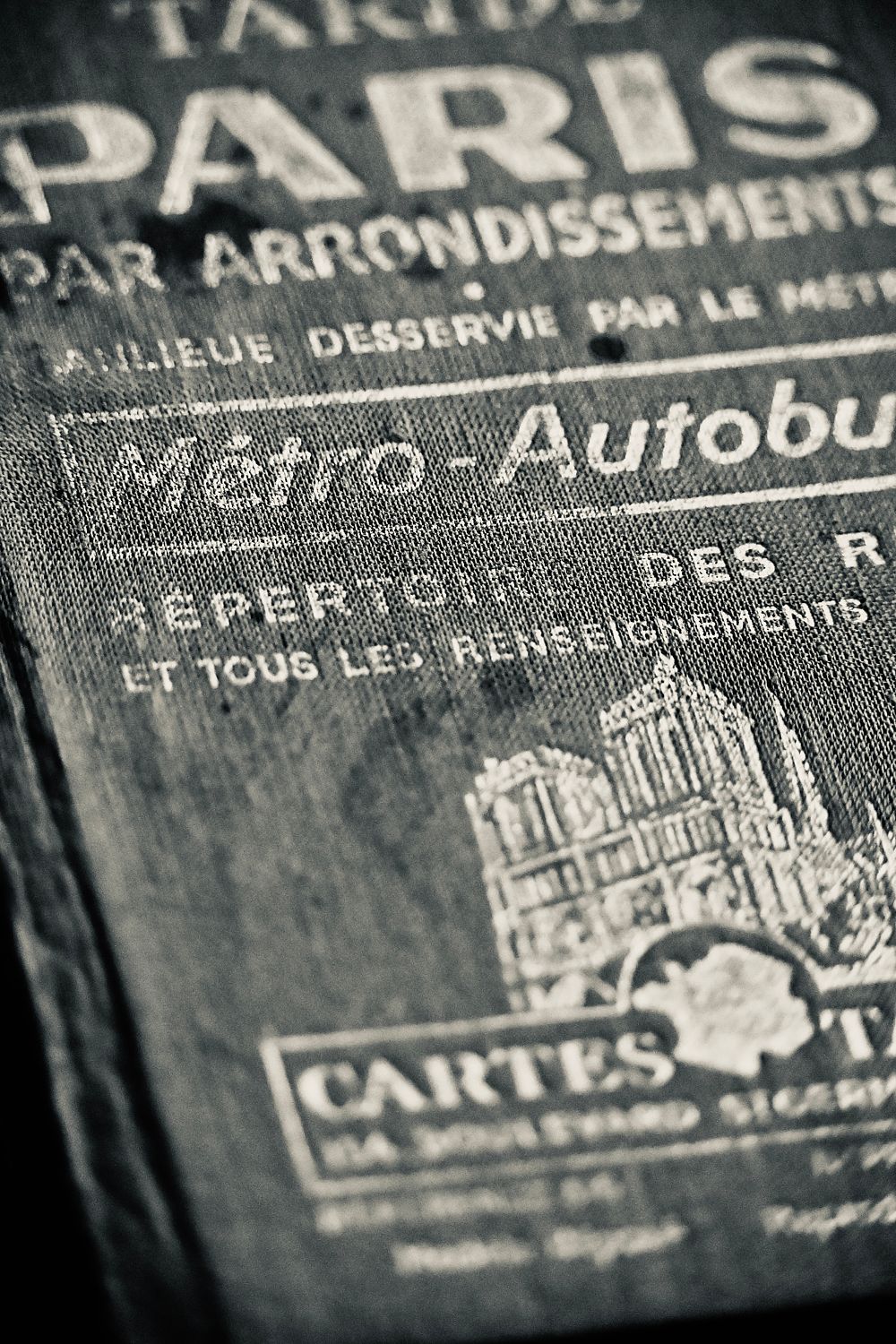 Taride Paris B&W